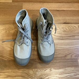 Palladium Men’s Pampa Hi Boot Size 10.5